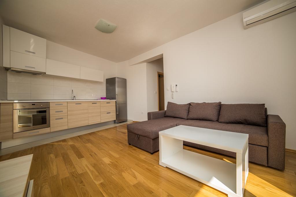Green Olive Apartments Makarska Esterno foto