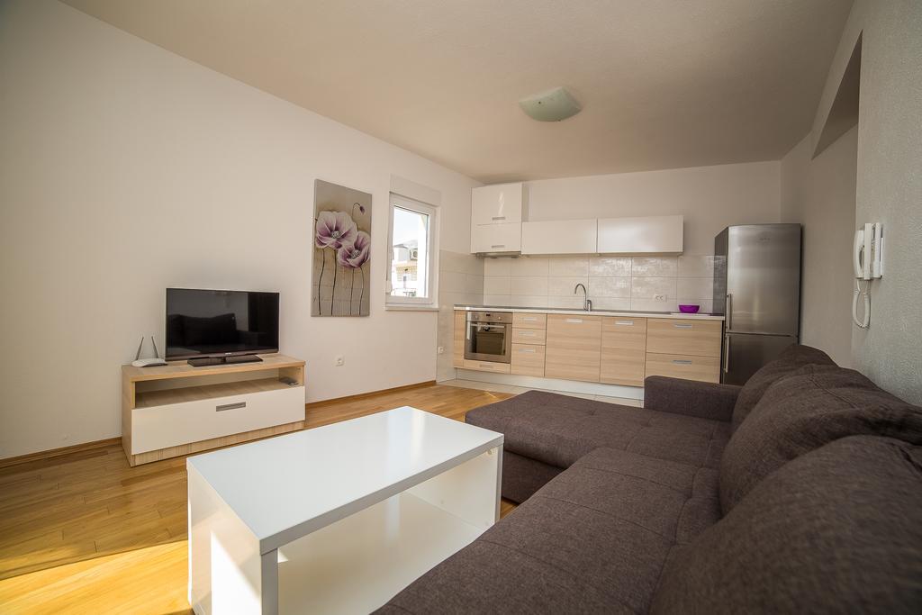 Green Olive Apartments Makarska Esterno foto